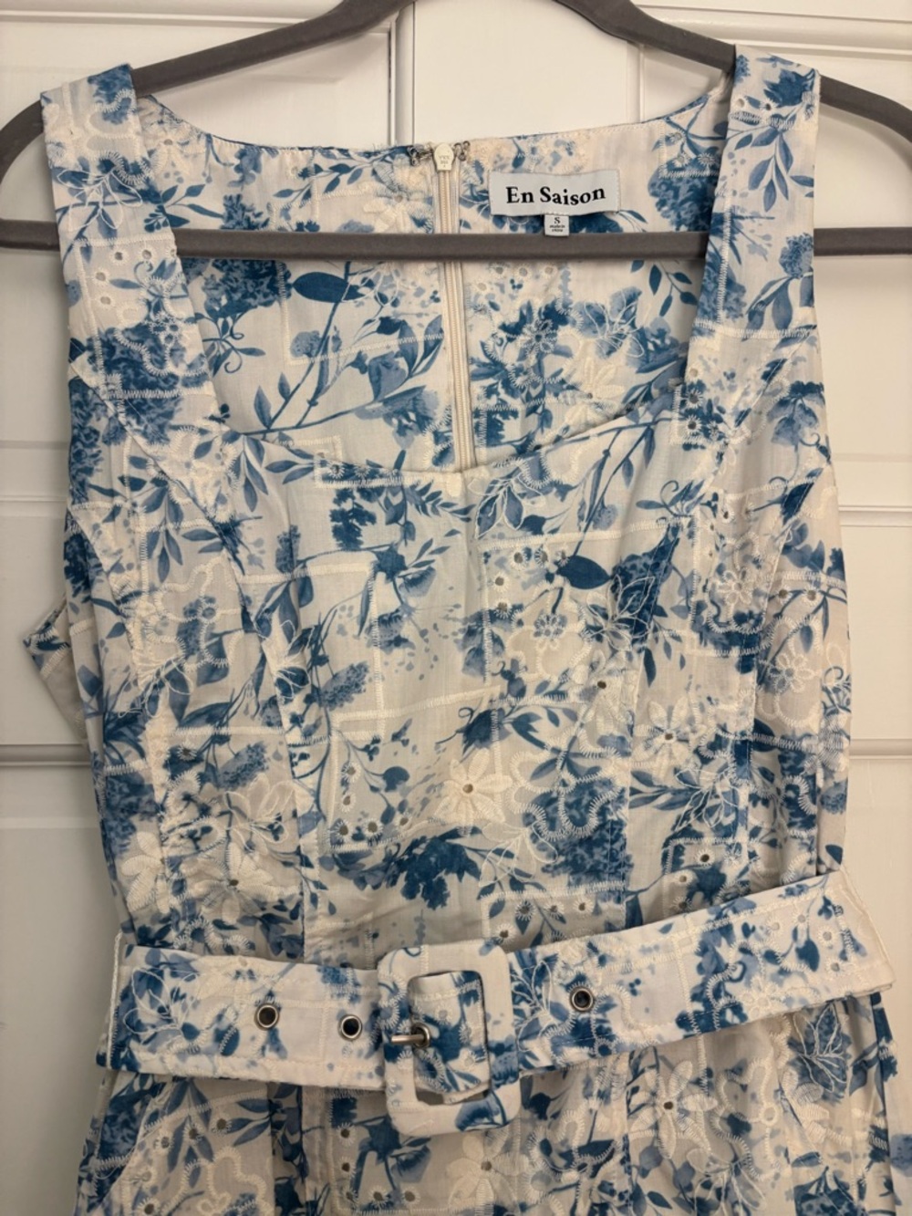 En Saison Blue and White Floral Square-Neck Tiered Mini Dress - Picture 5 of 7